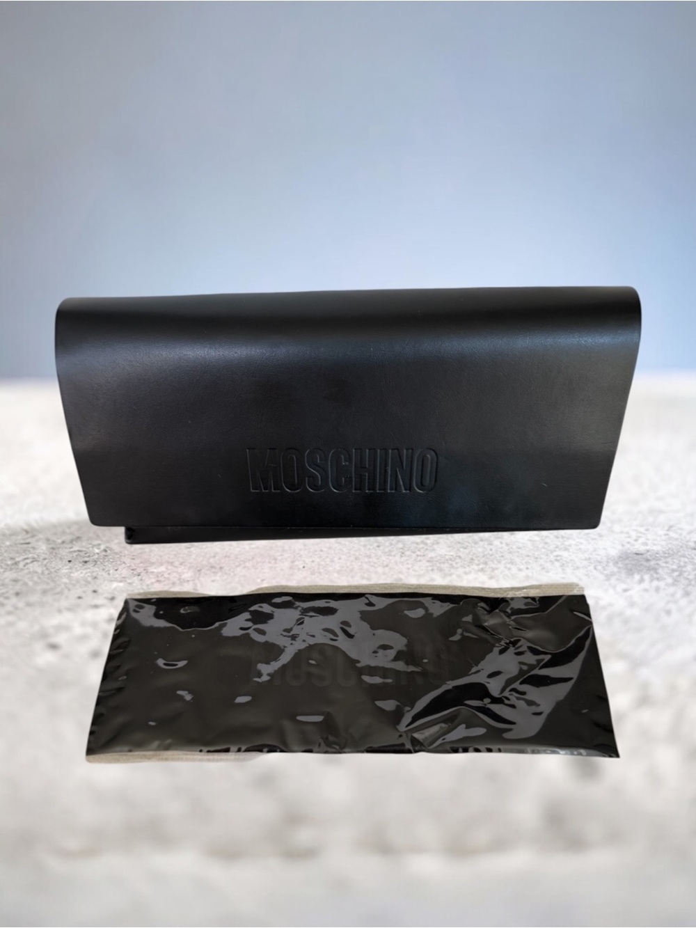 New! MOSCHINO Sunglass Case Cloth Included
